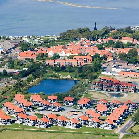 5 Person Holiday Home On A Holiday Park In Bogense Lejlighed *