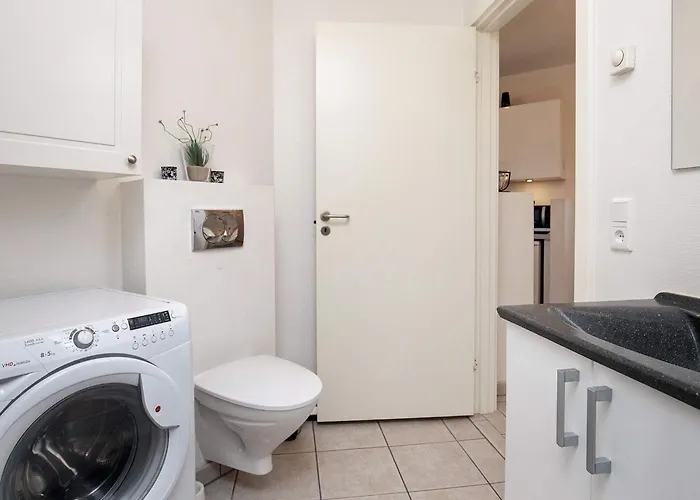 5 Person Holiday Home On A Holiday Park In Bogense Lejlighed